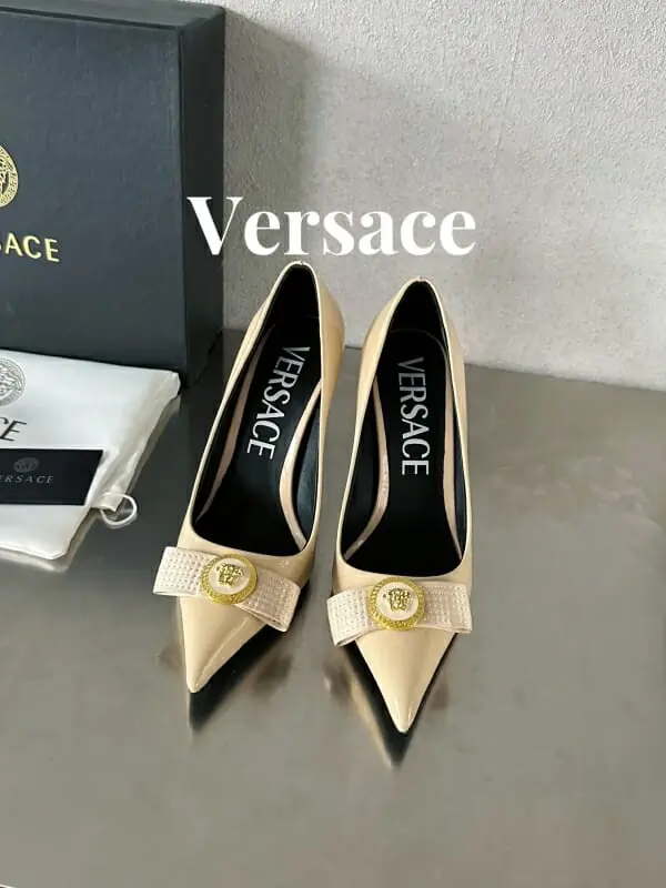 versace a talons hauts chaussures pour femme s_11747a52